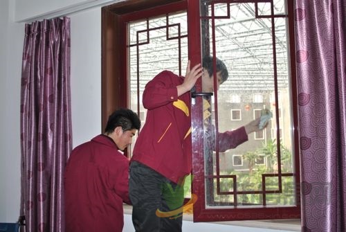 潍坊家政服务一条龙  专业擦玻璃，室内外保洁